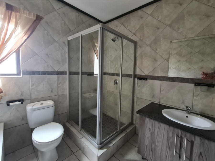 To Let 4 Bedroom Property for Rent in Xanadu Eco Park North West